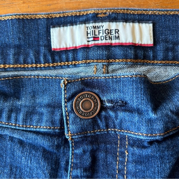 Tommy Hilfiger Men’s 38 x 34 Comfort Jeans - Picture 4 of 8